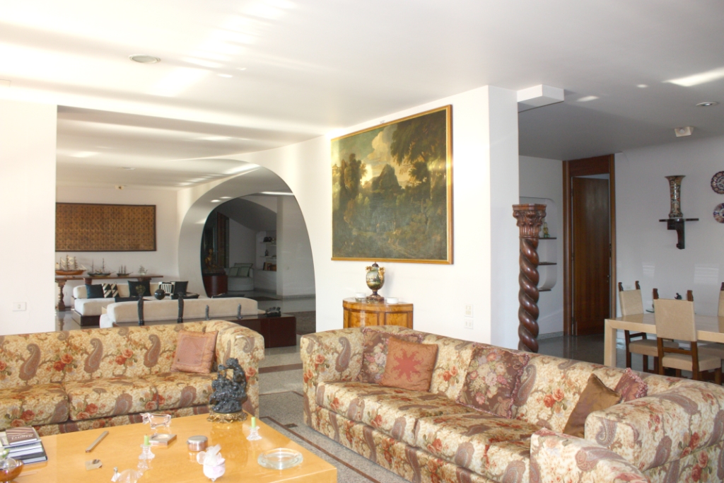 Villa For Short Rent Milano