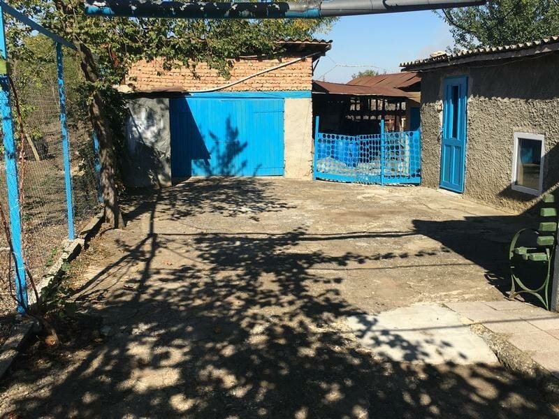 House in a village with good infrastructure