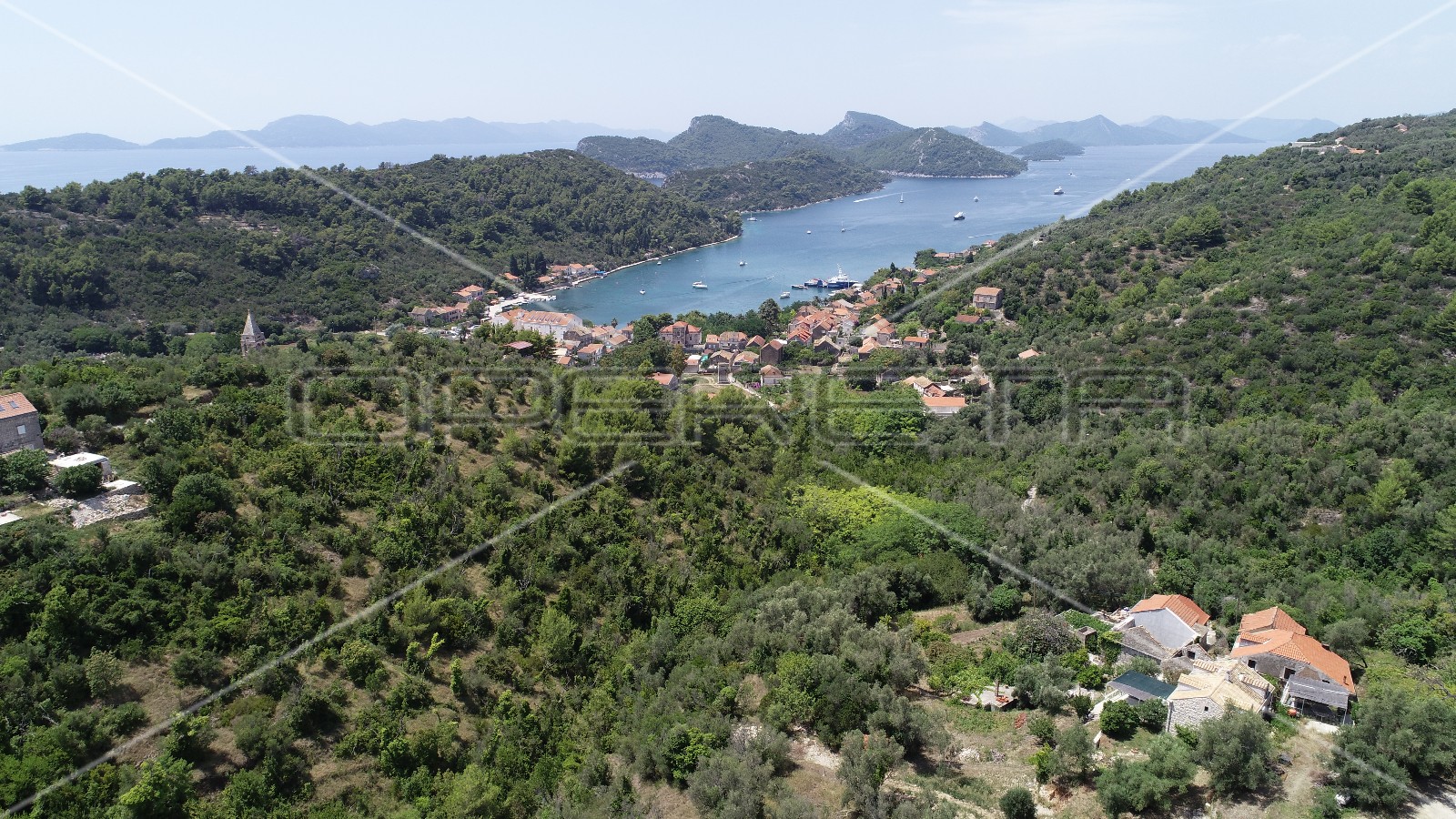 Object 100 m2 and agricultural land 23.260 m2 in Sipanska Luka, Dubrovnik, Croatia