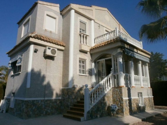 Magnificent house in the city of Benferri (Valencia).