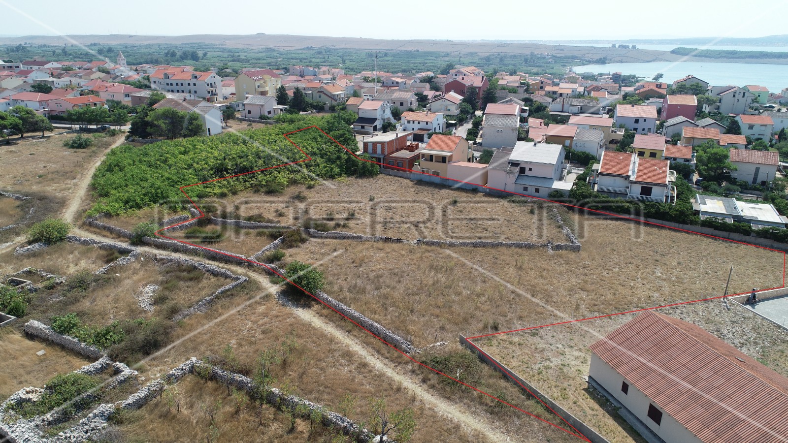 Building land, 4.500m2, Povljana, Croatia