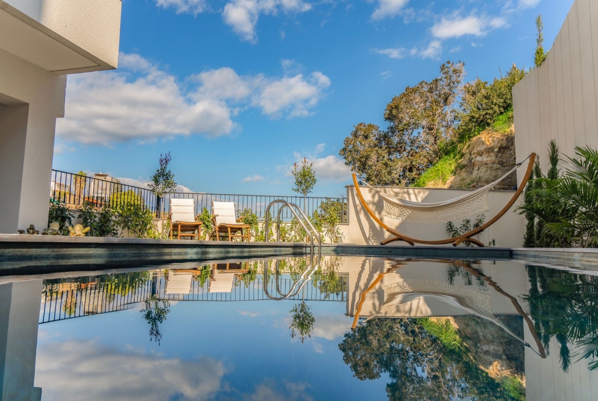 Elegant 3-Bedroom Apartments with Expansive Verandas in Germasogeia, Limassol